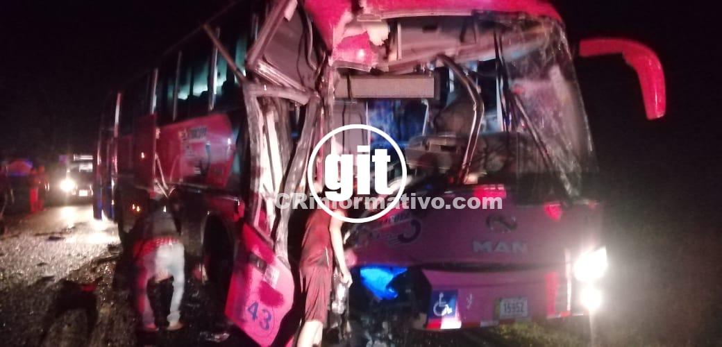 Reporte de accidente tránsito entre un autobús de la empresa Tracopa y ...